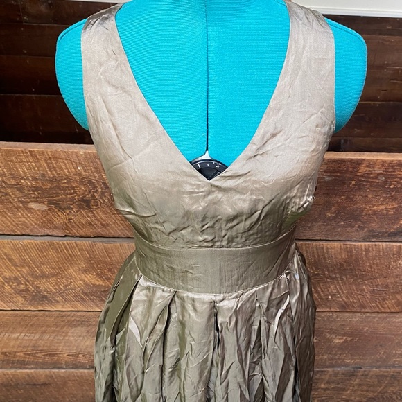 Martin + Osa Silky Retro Bronze Sleeveless Pleated Fit & Flare 50’s Dress - Picture 4 of 14